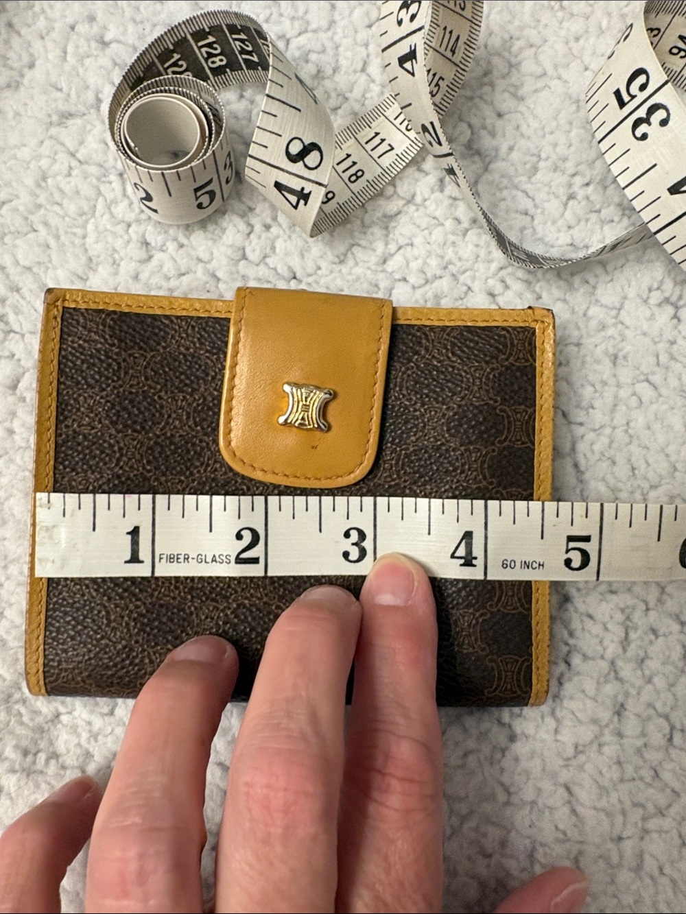 Vintage CELINE Macadam Triomphe Bifold Compact Wallet Yellow Mustard Leather - Picture 13 of 14